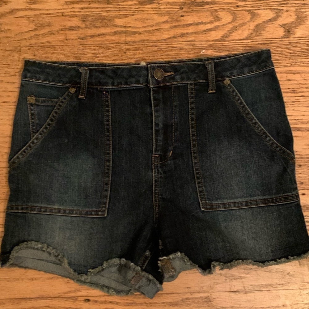Free people cargo raw hem denim shorts women’s size 29